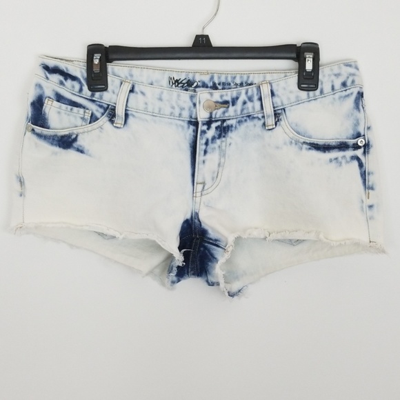 Mossimo Supply Co. Pants - Mossimo lowrise/shortshort/8